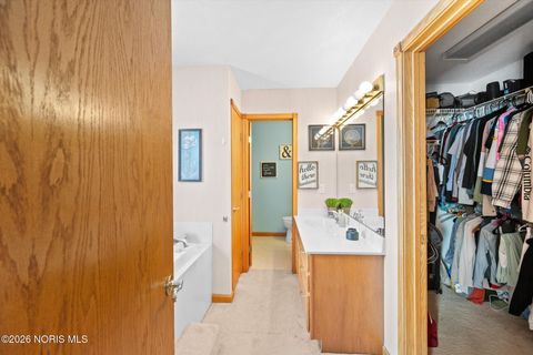 Tiny photo for 1301 Oaktree Court, Oregon, OH 43616 (MLS # 10003788)