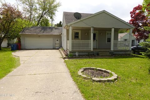 Tiny photo for 5229 Pageland Drive, Toledo, OH 43611 (MLS # 10007525)