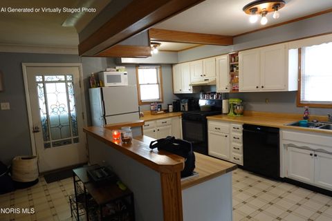 Tiny photo for 5229 Pageland Drive, Toledo, OH 43611 (MLS # 10007525)
