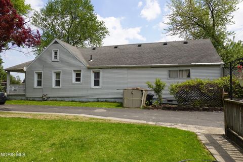 Tiny photo for 5229 Pageland Drive, Toledo, OH 43611 (MLS # 10007525)
