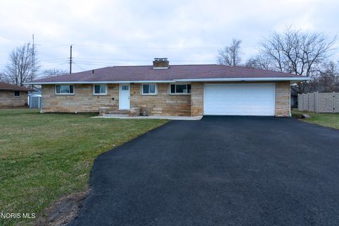 Photo of 204 Cleveland Avenue, Defiance, OH 43512 (MLS # 10004966)