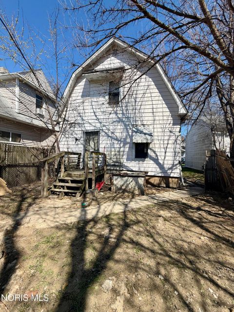 Tiny photo for 1143 South Avenue, Toledo, OH 43609 (MLS # 10006166)
