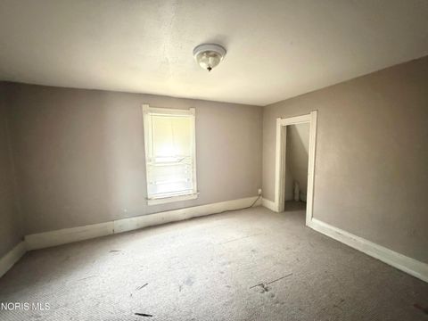 Tiny photo for 1143 South Avenue, Toledo, OH 43609 (MLS # 10006166)