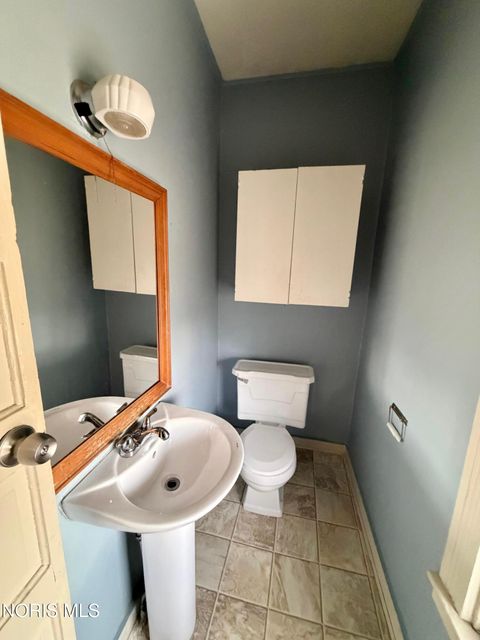 Tiny photo for 1143 South Avenue, Toledo, OH 43609 (MLS # 10006166)