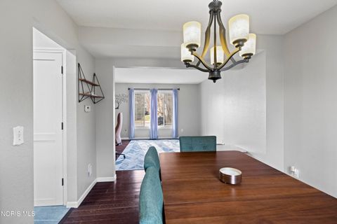 Tiny photo for 1801 Eaglecrest Road, Perrysburg, OH 43551 (MLS # 10004352)