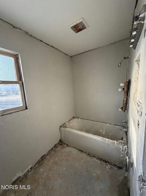 Tiny photo for 1019 Gordon Street, Toledo, OH 43609 (MLS # 10004671)