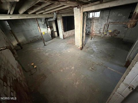 Tiny photo for 1019 Gordon Street, Toledo, OH 43609 (MLS # 10004671)