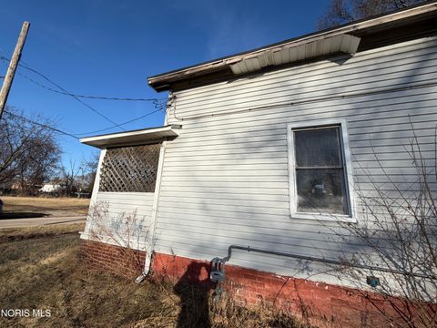 Tiny photo for 1019 Gordon Street, Toledo, OH 43609 (MLS # 10004671)