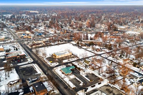 Tiny photo for 5720 Secor Road, Toledo, OH 43623 (MLS # 10004001)