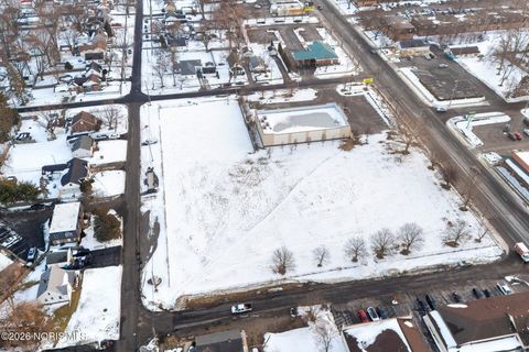 Tiny photo for 5720 Secor Road, Toledo, OH 43623 (MLS # 10004001)