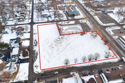 Photo of 5720 Secor Road, Toledo, OH 43623 (MLS # 10004001)