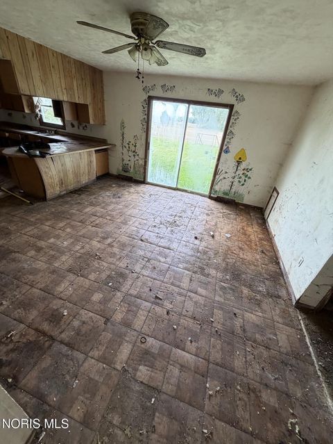 Tiny photo for 13210 Perry Road, Grand Rapids, OH 43522 (MLS # 10008455)