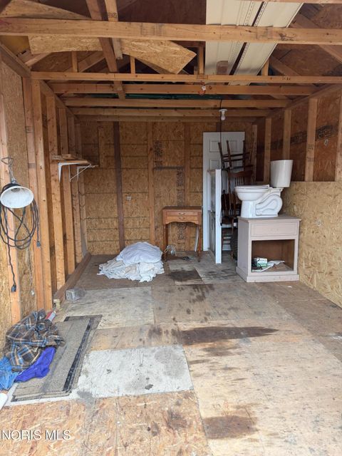 Tiny photo for 216 Deigle Drive, Toledo, OH 43615 (MLS # 10005090)