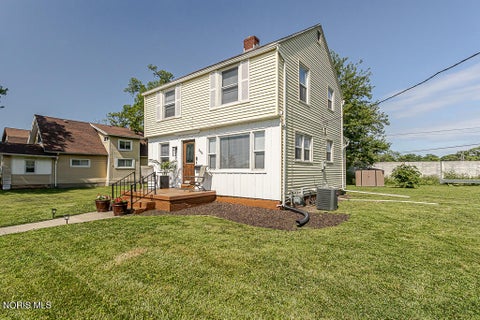 Tiny photo for 3438 Buckeye Street, Toledo, OH 43608 (MLS # 10009878)