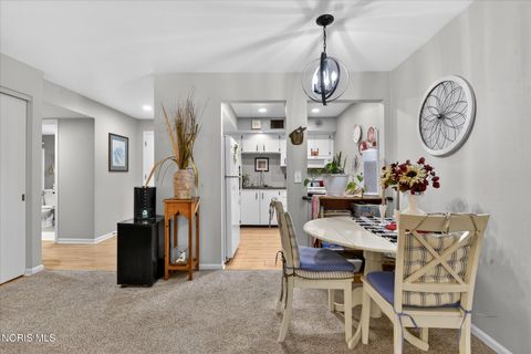 Tiny photo for 5679 Monroe Street #303, Sylvania, OH 43560 (MLS # 10004261)