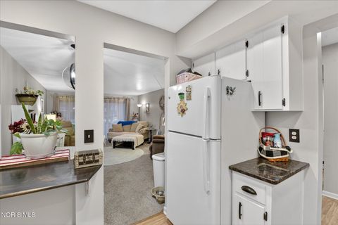 Tiny photo for 5679 Monroe Street #303, Sylvania, OH 43560 (MLS # 10004261)