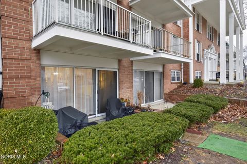 Tiny photo for 5679 Monroe Street #303, Sylvania, OH 43560 (MLS # 10004261)