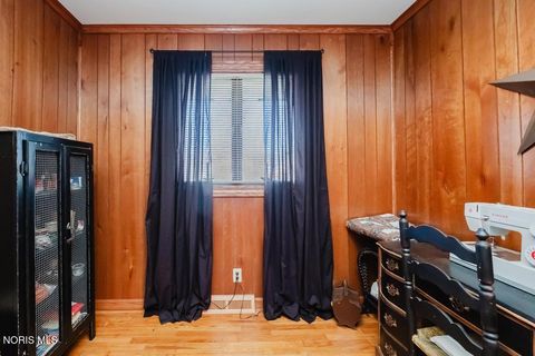 Tiny photo for 2419 Hollybrook Drive, Findlay, OH 45840 (MLS # 10004932)