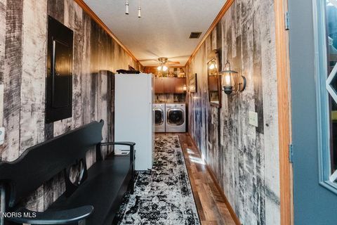 Tiny photo for 2419 Hollybrook Drive, Findlay, OH 45840 (MLS # 10004932)