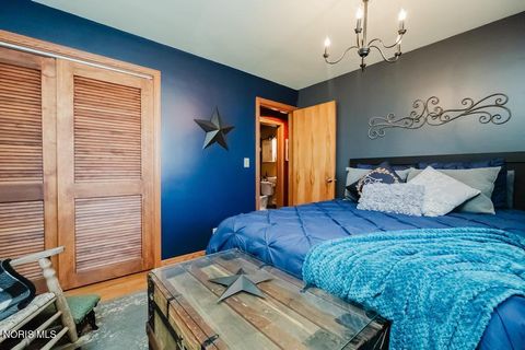 Tiny photo for 2419 Hollybrook Drive, Findlay, OH 45840 (MLS # 10004932)