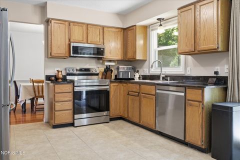 Tiny photo for 7063 Wexford Hill Lane, Holland, OH 43528 (MLS # 10008239)