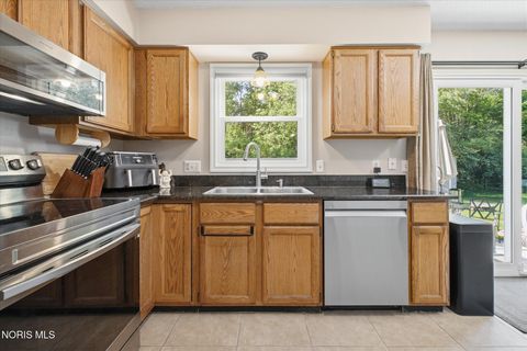 Tiny photo for 7063 Wexford Hill Lane, Holland, OH 43528 (MLS # 10008239)