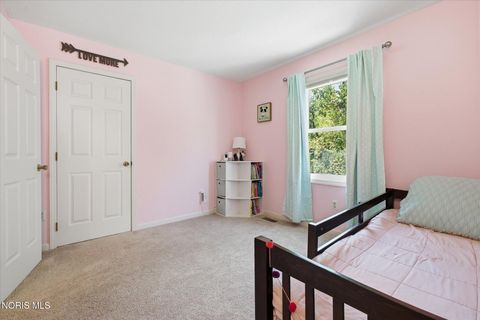 Tiny photo for 7063 Wexford Hill Lane, Holland, OH 43528 (MLS # 10008239)