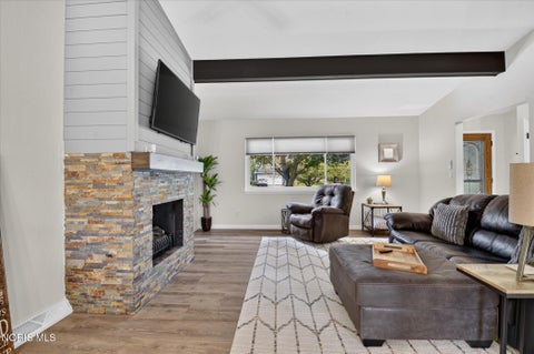 Tiny photo for 513 Mcintyre Lane, Maumee, OH 43537 (MLS # 10011928)