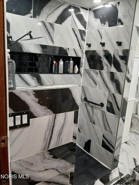 Tiny photo for 2053 Idaho Street, Toledo, OH 43605 (MLS # 10005145)