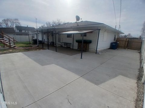 Tiny photo for 2053 Idaho Street, Toledo, OH 43605 (MLS # 10005145)
