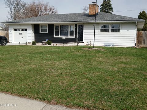 Tiny photo for 2053 Idaho Street, Toledo, OH 43605 (MLS # 10005145)
