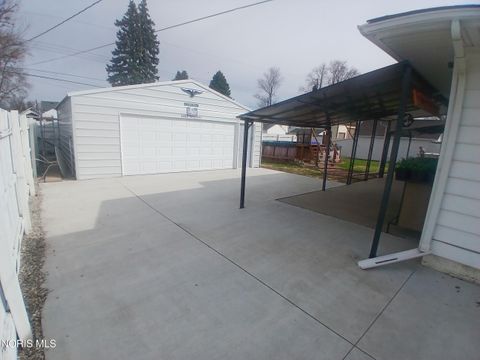 Tiny photo for 2053 Idaho Street, Toledo, OH 43605 (MLS # 10005145)