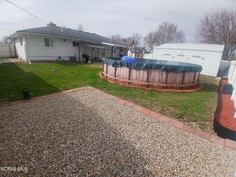 Tiny photo for 2053 Idaho Street, Toledo, OH 43605 (MLS # 10005145)