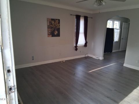 Tiny photo for 4514 Vermaas Avenue, Toledo, OH 43612 (MLS # 10006410)