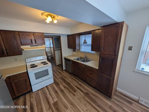 Tiny photo for 5836 Curson Drive, Toledo, OH 43612 (MLS # 10003617)