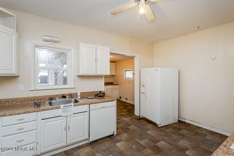 Tiny photo for 620 E Washington Street, Montpelier, OH 43543 (MLS # 10003114)