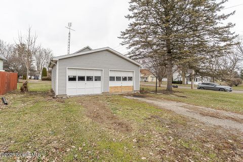 Tiny photo for 620 E Washington Street, Montpelier, OH 43543 (MLS # 10003114)