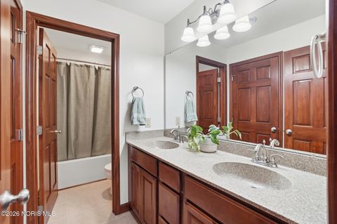 Tiny photo for 8131 Brookfield Circle, Findlay, OH 45840 (MLS # 10003292)