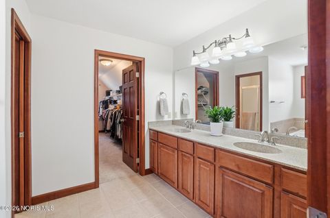 Tiny photo for 8131 Brookfield Circle, Findlay, OH 45840 (MLS # 10003292)