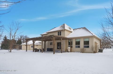 Tiny photo for 8131 Brookfield Circle, Findlay, OH 45840 (MLS # 10003292)