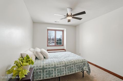 Tiny photo for 8131 Brookfield Circle, Findlay, OH 45840 (MLS # 10003292)