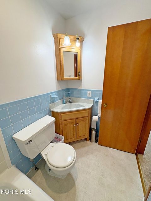 Tiny photo for 1029 Fort Drive, Bowling Green, OH 43402 (MLS # 10010268)