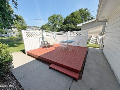 Tiny photo for 1029 Fort Drive, Bowling Green, OH 43402 (MLS # 10010268)