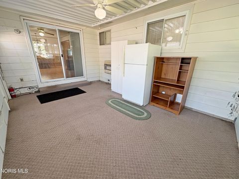Tiny photo for 1029 Fort Drive, Bowling Green, OH 43402 (MLS # 10010268)