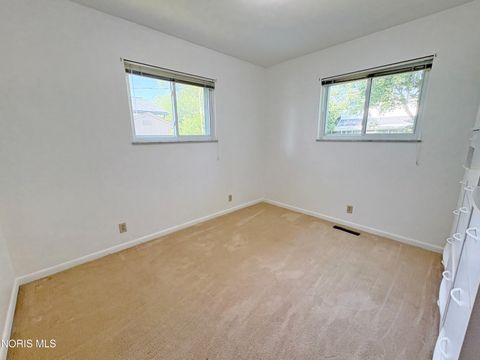 Tiny photo for 1029 Fort Drive, Bowling Green, OH 43402 (MLS # 10010268)
