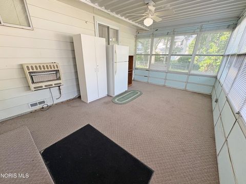 Tiny photo for 1029 Fort Drive, Bowling Green, OH 43402 (MLS # 10010268)