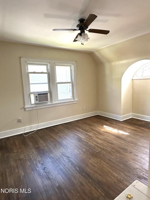 Tiny photo for 204 Laquineo Street, Findlay, OH 45840 (MLS # 10014074)