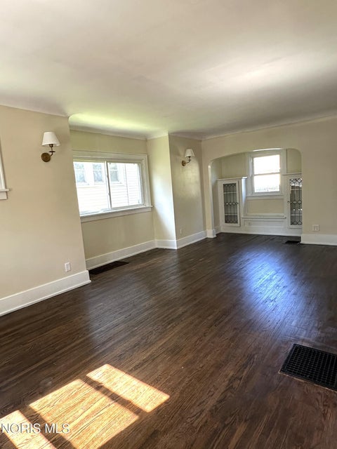 Tiny photo for 204 Laquineo Street, Findlay, OH 45840 (MLS # 10014074)
