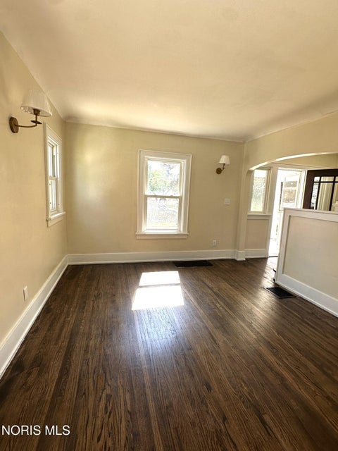 Tiny photo for 204 Laquineo Street, Findlay, OH 45840 (MLS # 10014074)