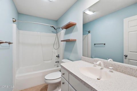 Tiny photo for 5537 Hidden Pines Way, Toledo, OH 43623 (MLS # 10013868)